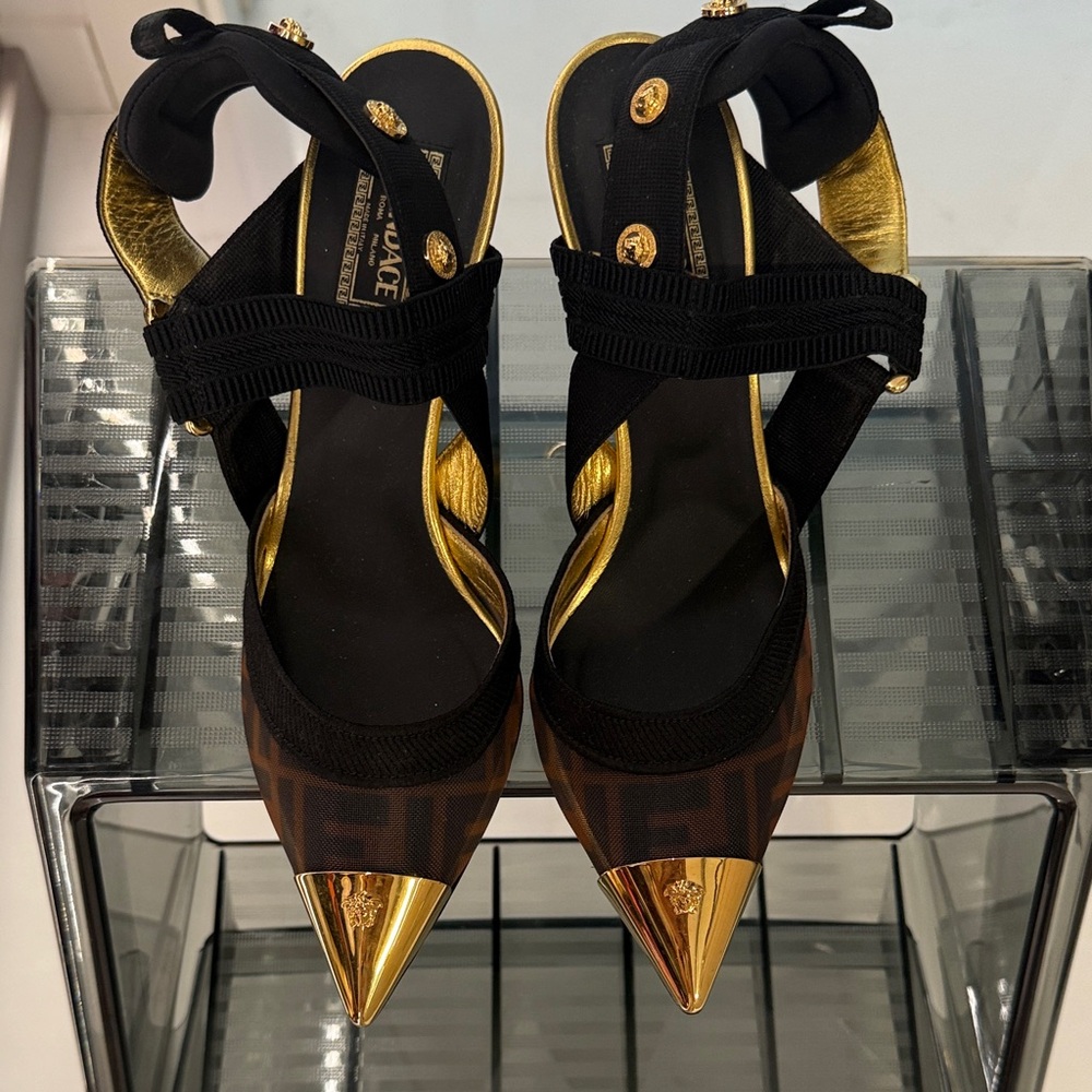 Fendi Chic Black and Gold Women's Heels